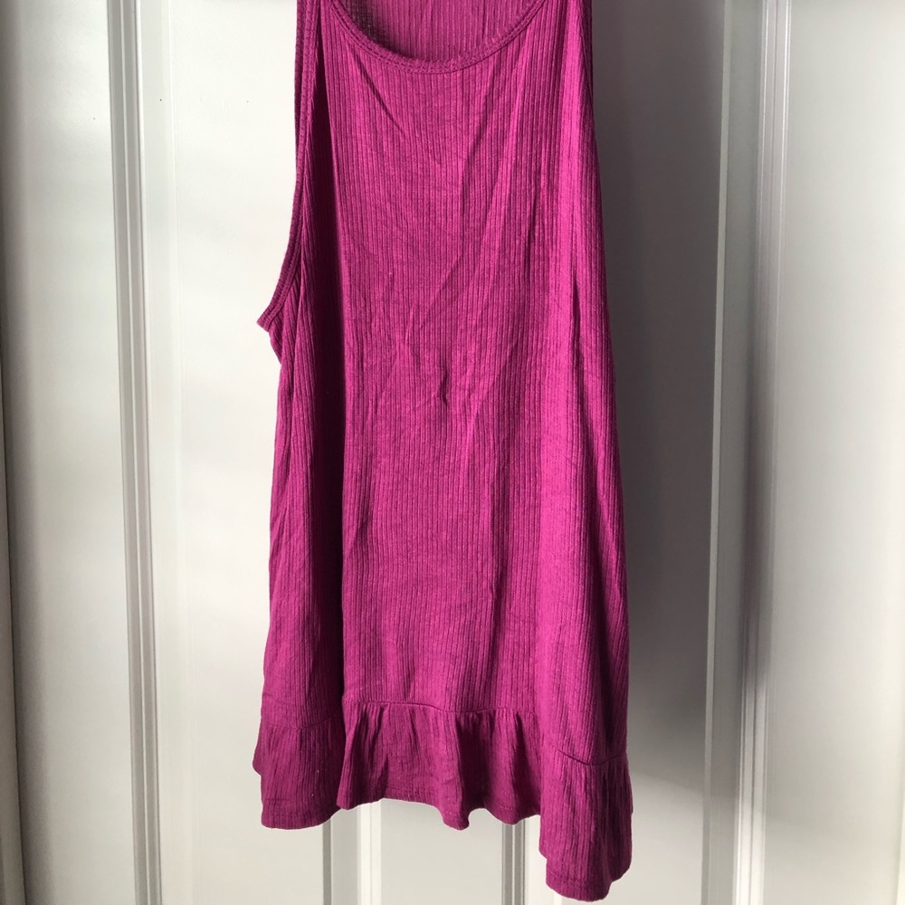 Mossimo Ribbed Tank - Picture 2 of 4